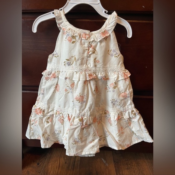 Beautiful baby girl dress NWT - Picture 4 of 4
